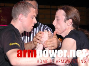 II OTWARTE MISTRZOSTWA WARSZAWY - LAS VEGAS 2004 # Siłowanie na ręce # Armwrestling # Armpower.net