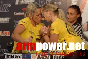 Professional Fitmax League - Woman 60kg # Armwrestling # Armpower.net