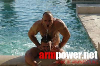 Vendetta in Dubai - preparing # Siłowanie na ręce # Armwrestling # Armpower.net