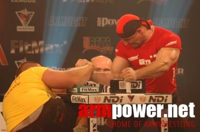 Vendetta in Dubai # Armwrestling # Armpower.net