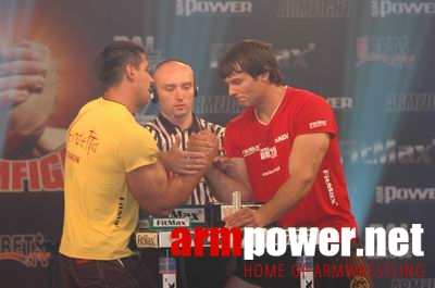 Vendetta in Dubai # Siłowanie na ręce # Armwrestling # Armpower.net