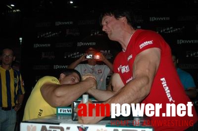 Vendetta in Dubai # Siłowanie na ręce # Armwrestling # Armpower.net