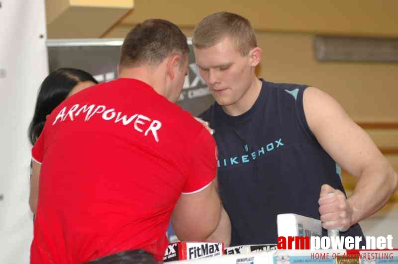 VII Mistrzostwa Polski - Wołomin 2007 - Prawa ręka # Armwrestling # Armpower.net