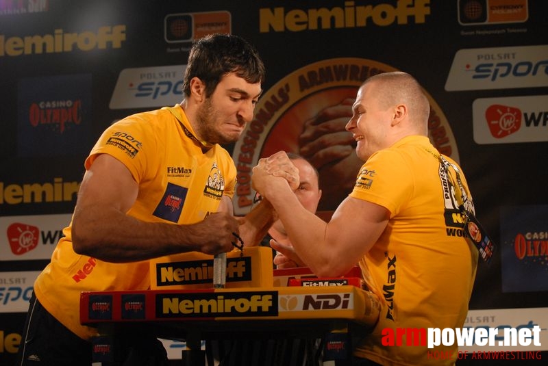 Nemiroff World Cup 2007 - Day 1 # Siłowanie na ręce # Armwrestling # Armpower.net