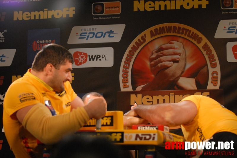 Nemiroff World Cup 2007 - Day 1 # Armwrestling # Armpower.net