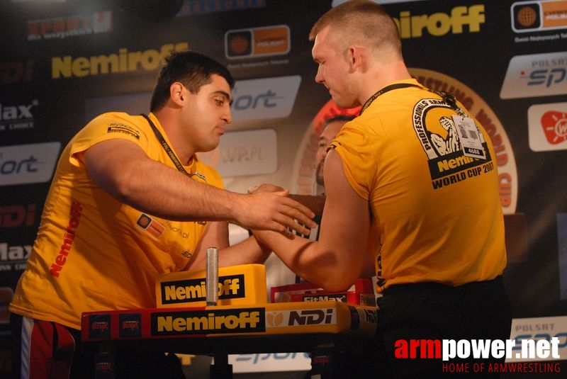 Nemiroff World Cup 2007 - Day 1 # Siłowanie na ręce # Armwrestling # Armpower.net