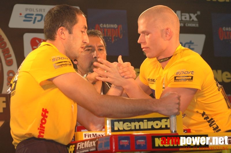 Nemiroff World Cup 2007 - Day 1 # Siłowanie na ręce # Armwrestling # Armpower.net