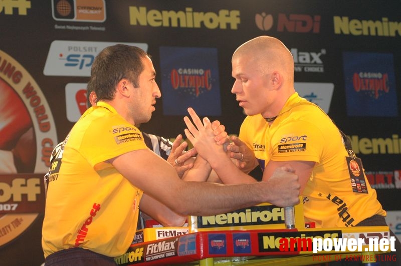 Nemiroff World Cup 2007 - Day 1 # Siłowanie na ręce # Armwrestling # Armpower.net