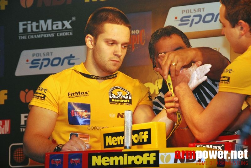 Nemiroff World Cup 2007 - Day 1 # Siłowanie na ręce # Armwrestling # Armpower.net