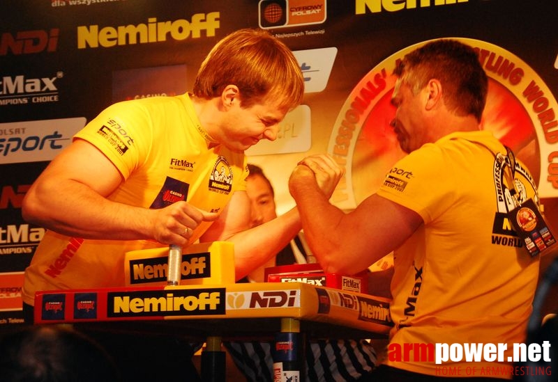 Nemiroff World Cup 2007 - Day 1 # Armwrestling # Armpower.net