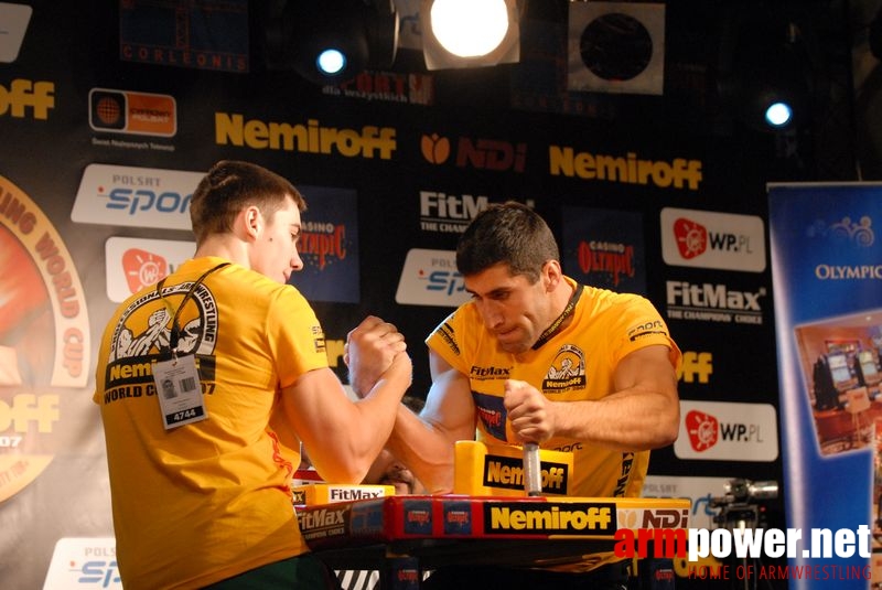 Nemiroff World Cup 2007 - Day 2 # Siłowanie na ręce # Armwrestling # Armpower.net