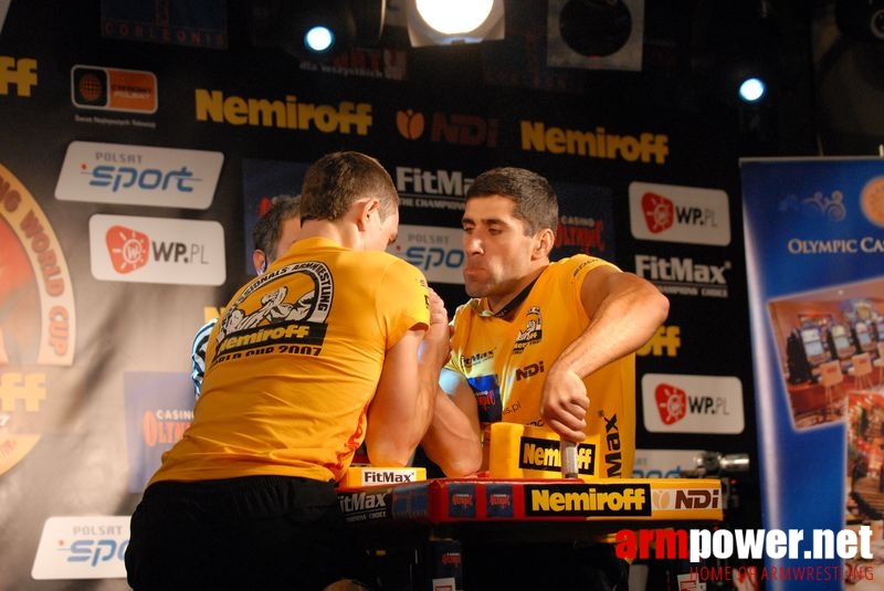 Nemiroff World Cup 2007 - Day 2 # Siłowanie na ręce # Armwrestling # Armpower.net