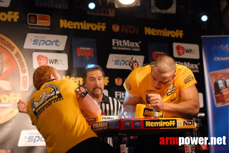 Nemiroff World Cup 2007 - Day 2 # Siłowanie na ręce # Armwrestling # Armpower.net