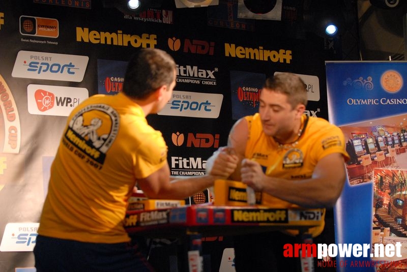 Nemiroff World Cup 2007 - Day 2 # Siłowanie na ręce # Armwrestling # Armpower.net