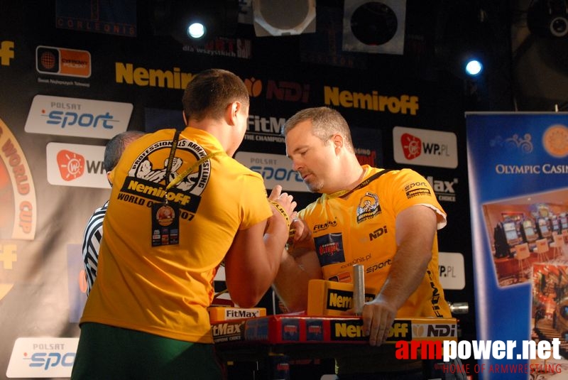 Nemiroff World Cup 2007 - Day 2 # Siłowanie na ręce # Armwrestling # Armpower.net