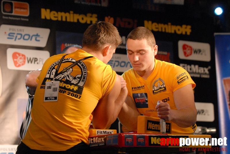 Nemiroff World Cup 2007 - Day 2 # Siłowanie na ręce # Armwrestling # Armpower.net