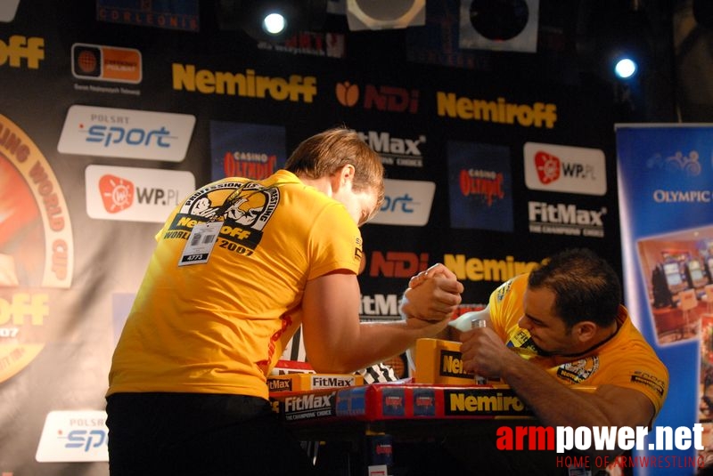 Nemiroff World Cup 2007 - Day 2 # Siłowanie na ręce # Armwrestling # Armpower.net