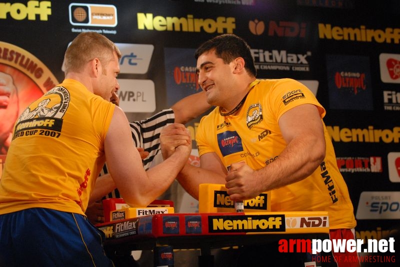 Nemiroff World Cup 2007 - Day 2 # Siłowanie na ręce # Armwrestling # Armpower.net