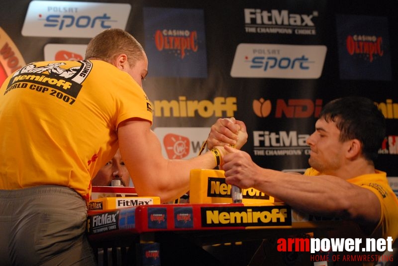 Nemiroff World Cup 2007 - Day 2 # Siłowanie na ręce # Armwrestling # Armpower.net