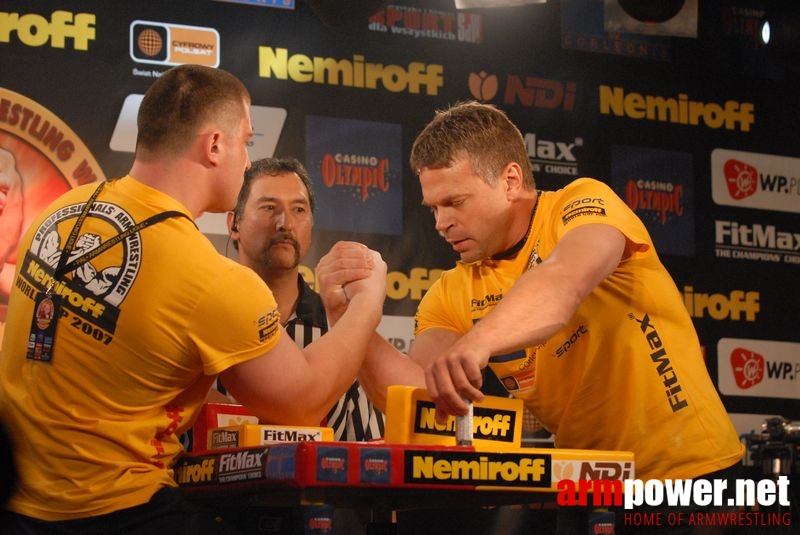 Nemiroff World Cup 2007 - Day 2 # Siłowanie na ręce # Armwrestling # Armpower.net