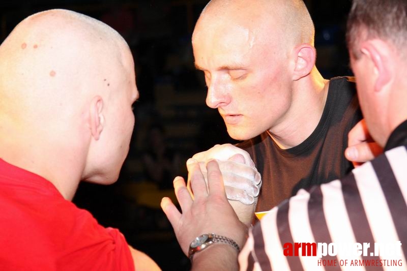 I Gala Gladiatorów - Ostróda (zdj. Damian Drzewiecki) # Siłowanie na ręce # Armwrestling # Armpower.net