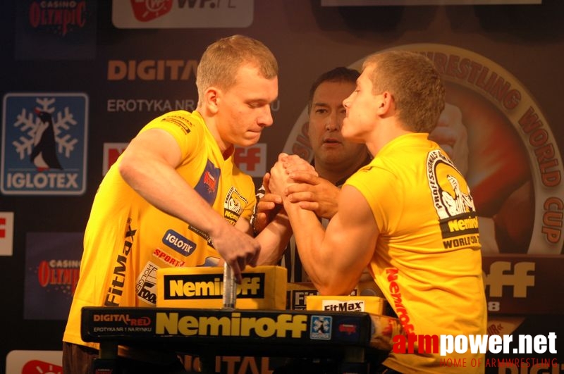 Nemiroff 2008 - Day 1 - Left hand # Siłowanie na ręce # Armwrestling # Armpower.net