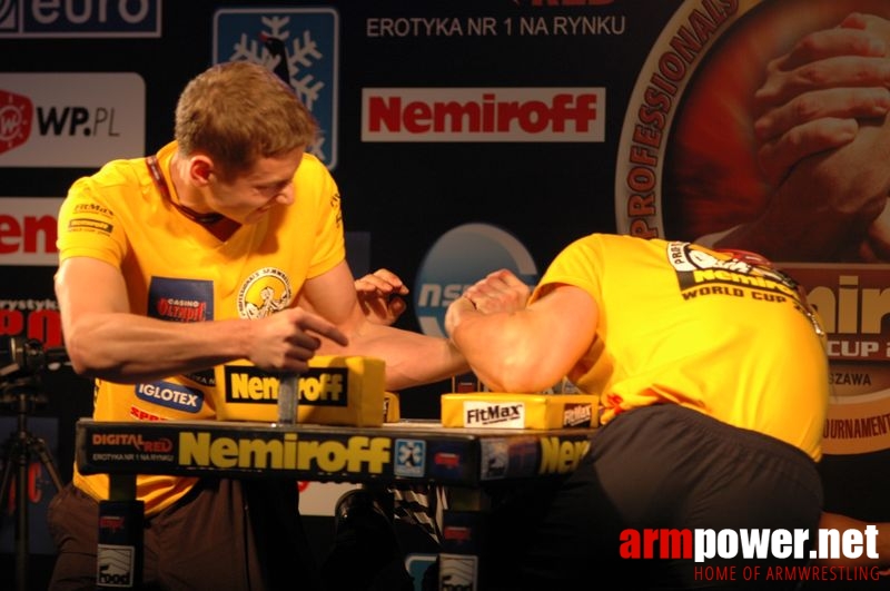 Nemiroff 2008 - Day 1 - Left hand # Siłowanie na ręce # Armwrestling # Armpower.net