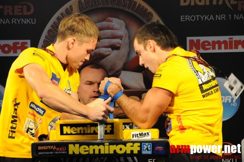 Nemiroff 2008 - Day 1 - Left hand # Siłowanie na ręce # Armwrestling # Armpower.net