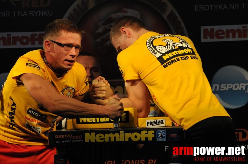 Nemiroff 2008 - Day 1 - Left hand # Siłowanie na ręce # Armwrestling # Armpower.net