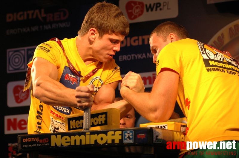 Nemiroff 2008 - Day 1 - Left hand # Siłowanie na ręce # Armwrestling # Armpower.net