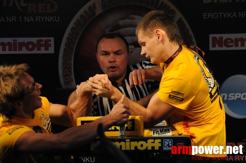 Nemiroff 2008 - Day 1 - Left hand # Siłowanie na ręce # Armwrestling # Armpower.net