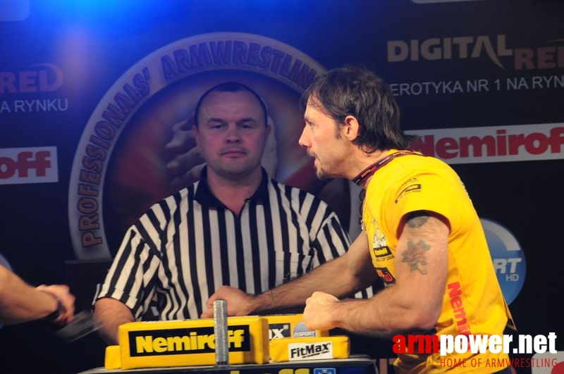 Nemiroff 2008 - Day 1 - Left hand # Siłowanie na ręce # Armwrestling # Armpower.net