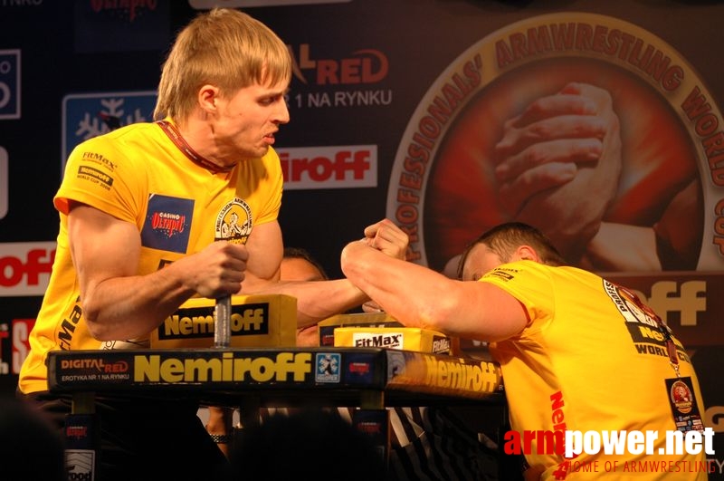 Nemiroff 2008 - Day 1 - Left hand # Armwrestling # Armpower.net