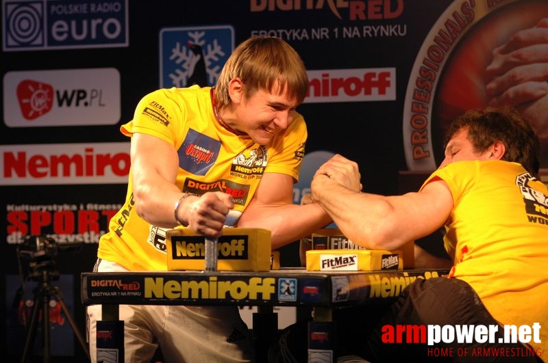 Nemiroff 2008 - Day 1 - Left hand # Armwrestling # Armpower.net