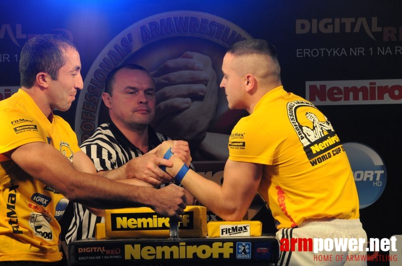 Nemiroff 2008 - Day 1 - Left hand # Siłowanie na ręce # Armwrestling # Armpower.net