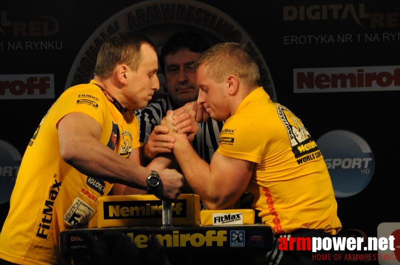 Nemiroff 2008 - Day 1 - Left hand # Siłowanie na ręce # Armwrestling # Armpower.net