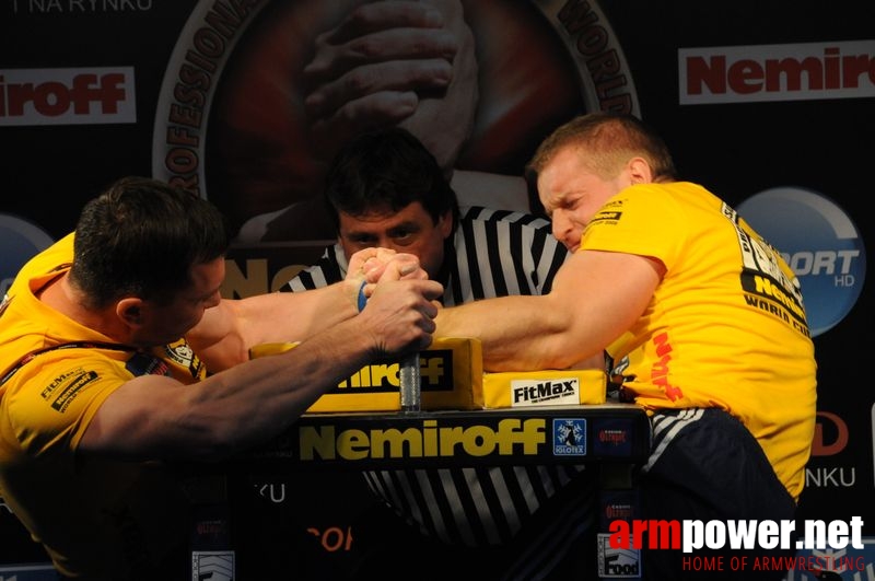 Nemiroff 2008 - Day 1 - Left hand # Siłowanie na ręce # Armwrestling # Armpower.net