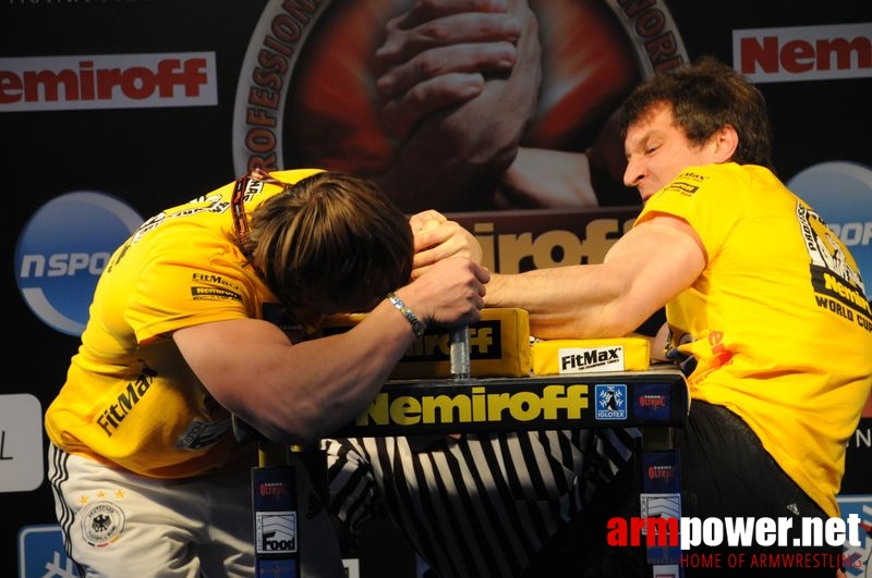 Nemiroff 2008 - Day 1 - Left hand # Siłowanie na ręce # Armwrestling # Armpower.net