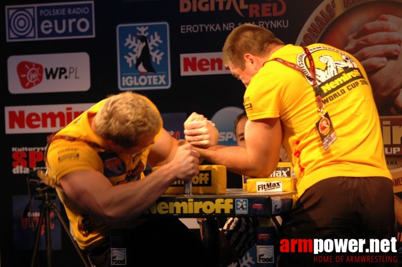 Nemiroff 2008 - Day 1 - Left hand # Siłowanie na ręce # Armwrestling # Armpower.net