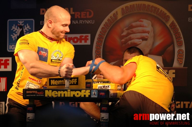 Nemiroff 2008 - Day 1 - Left hand # Armwrestling # Armpower.net