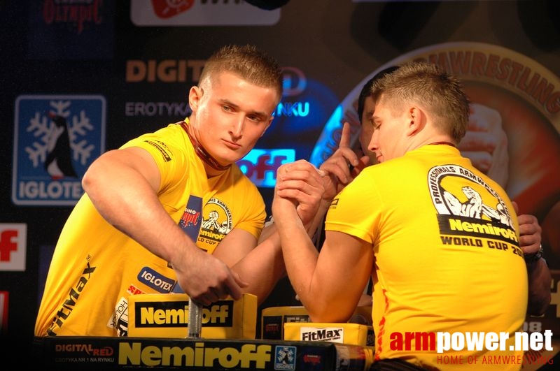 Nemiroff 2008 - Day 1 - Left hand # Siłowanie na ręce # Armwrestling # Armpower.net