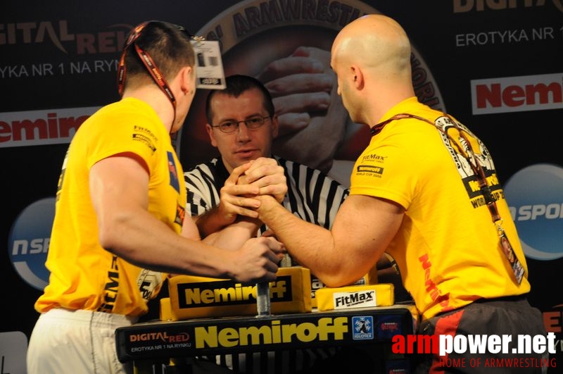 Nemiroff 2008 - Day 1 - Left hand # Siłowanie na ręce # Armwrestling # Armpower.net