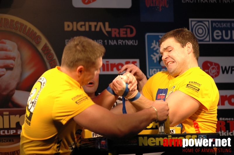 Nemiroff 2008 - Day 1 - Left hand # Siłowanie na ręce # Armwrestling # Armpower.net