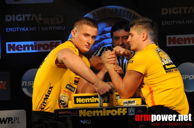 Nemiroff 2008 - Day 1 - Left hand # Siłowanie na ręce # Armwrestling # Armpower.net