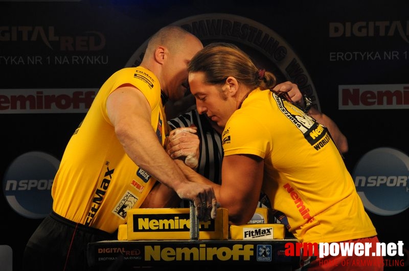 Nemiroff 2008 - Day 1 - Left hand # Siłowanie na ręce # Armwrestling # Armpower.net