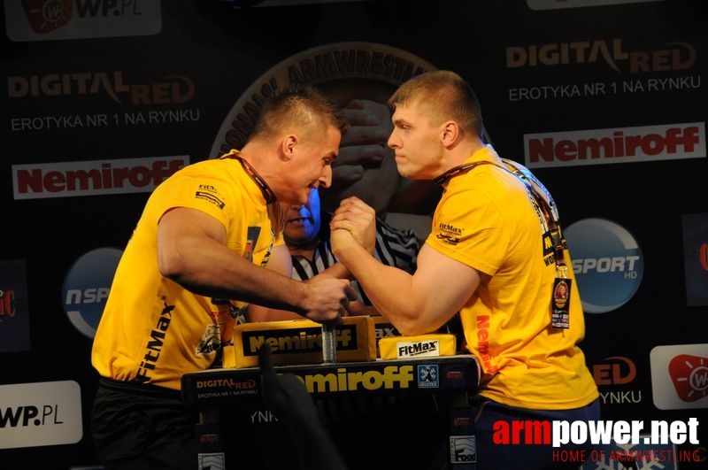 Nemiroff 2008 - Day 1 - Left hand # Siłowanie na ręce # Armwrestling # Armpower.net