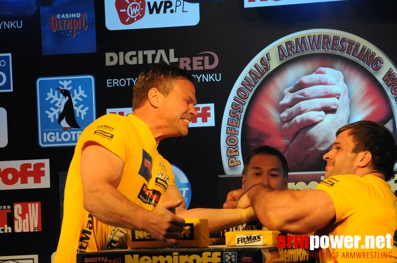 Nemiroff 2008 - Day 1 - Left hand # Siłowanie na ręce # Armwrestling # Armpower.net