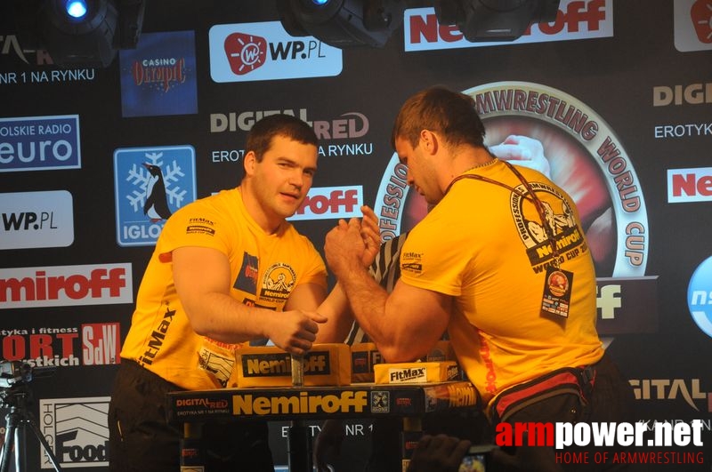 Nemiroff 2008 - Day 1 - Left hand # Siłowanie na ręce # Armwrestling # Armpower.net