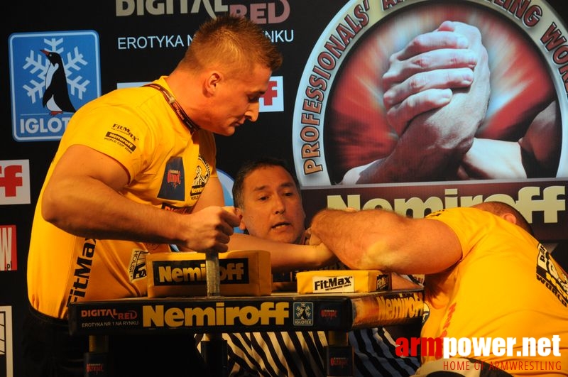 Nemiroff 2008 - Day 1 - Left hand # Siłowanie na ręce # Armwrestling # Armpower.net