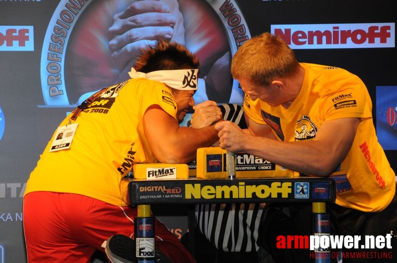 Nemiroff 2008 - Day 2 - Right hand # Siłowanie na ręce # Armwrestling # Armpower.net